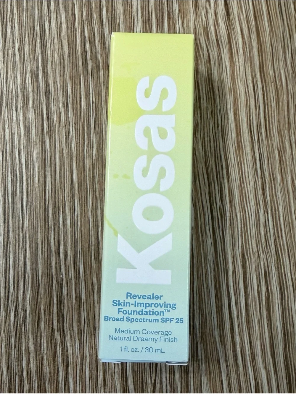 NIB 180 Kosas Revealer Foundation